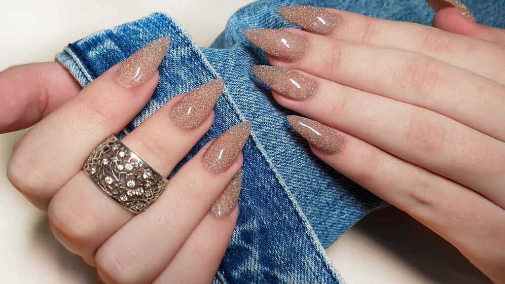 What is the Difference Between Nail Extensions and Natural Long Nails?